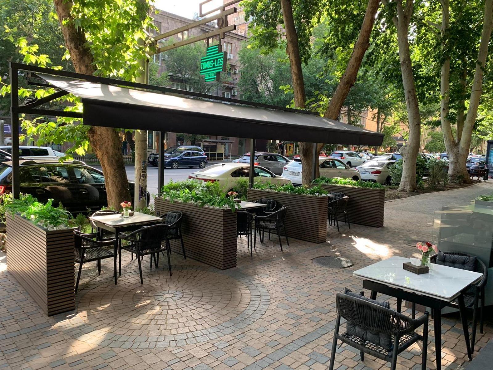Avenue 23 Boutique Hotel Ереван Экстерьер фото